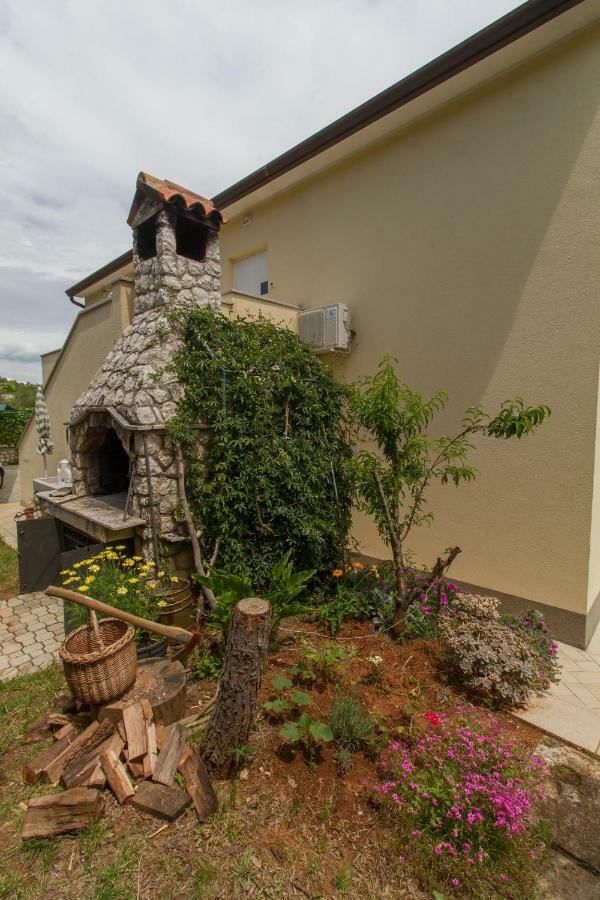 Apartments Ivana Ravni Exterior foto